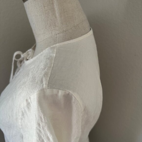 Juicy Couture Popover Linen Blouse Keyhole Tie Smocked White Minimalist Sz M - Picture 8 of 12